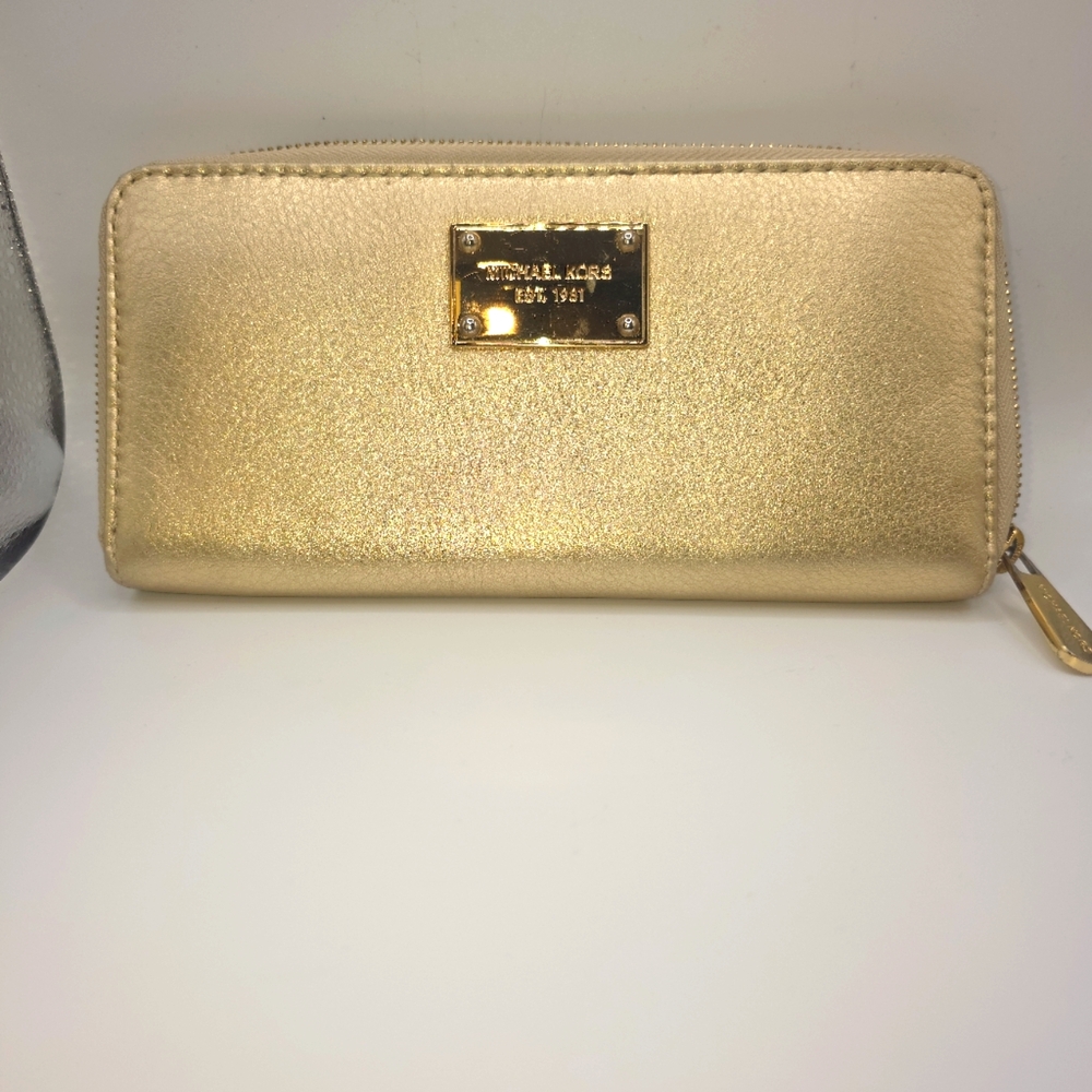 Michael Kors Gold Zip Around Continental‎ Womans Wallet Classic Designer